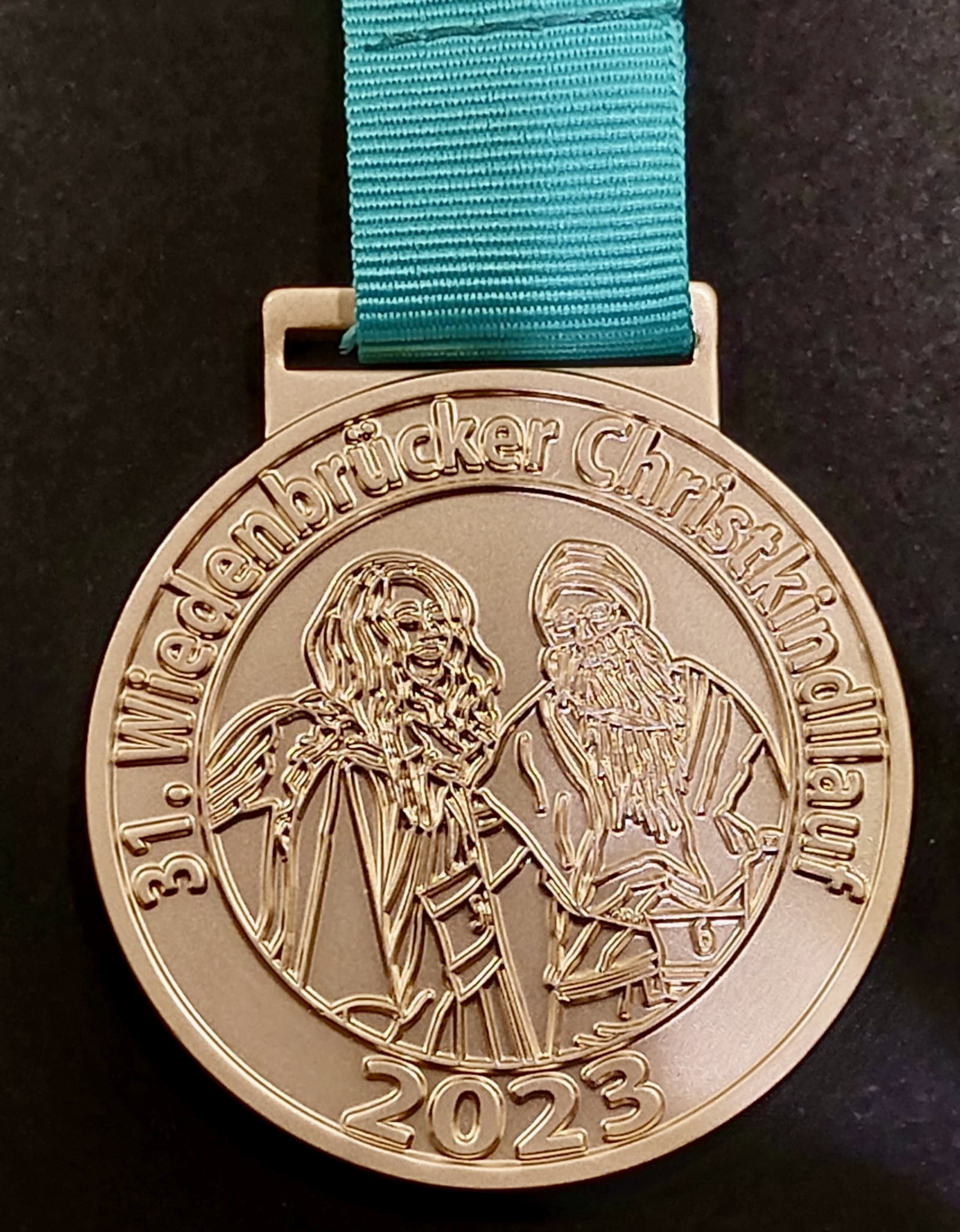Die Medaille mit Christkind und Nikolaus;<br />
Bild: Ralf Lohmann